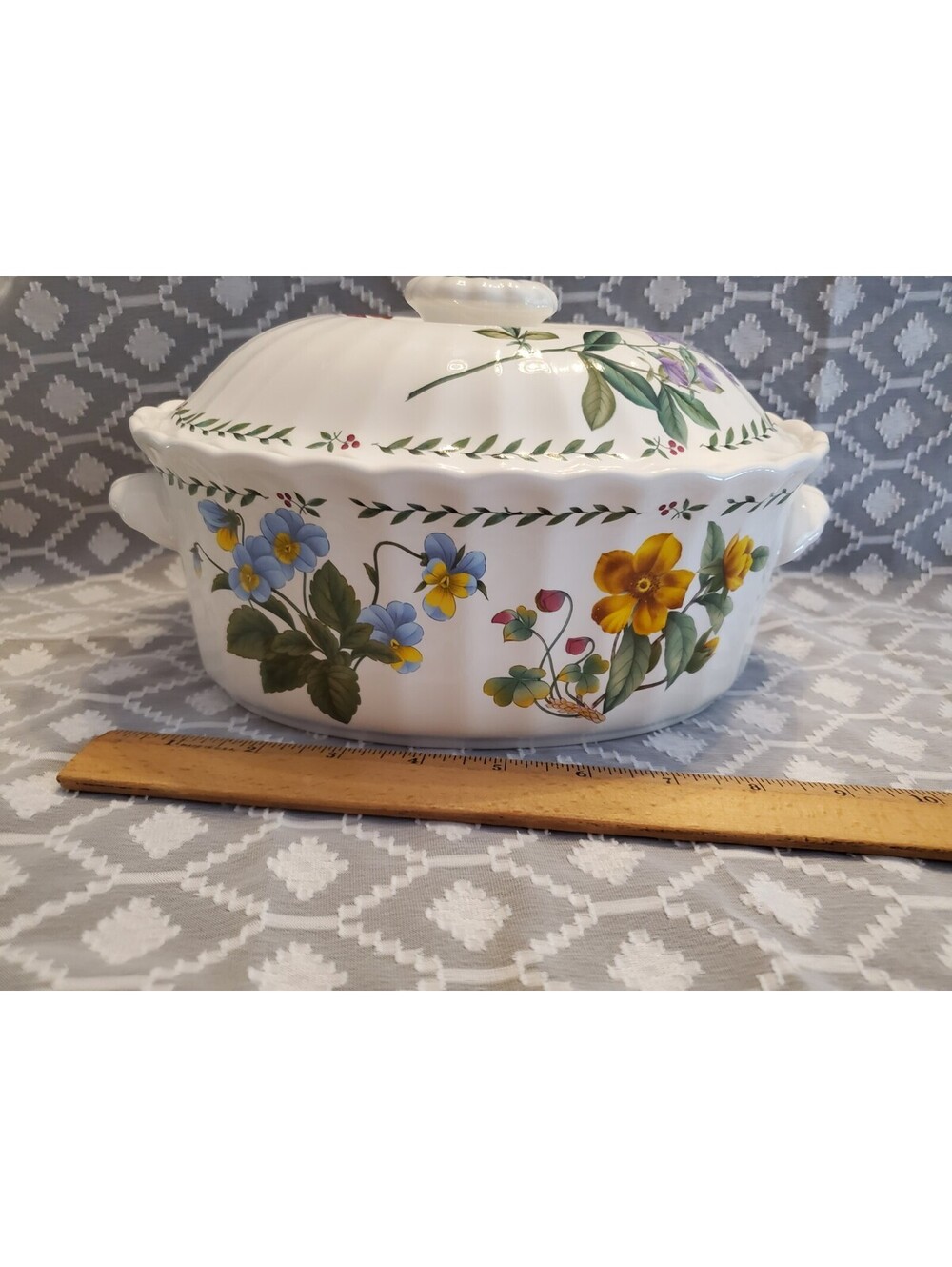 Mikasa Summer Symphony Fluted Covered Casserole Dish